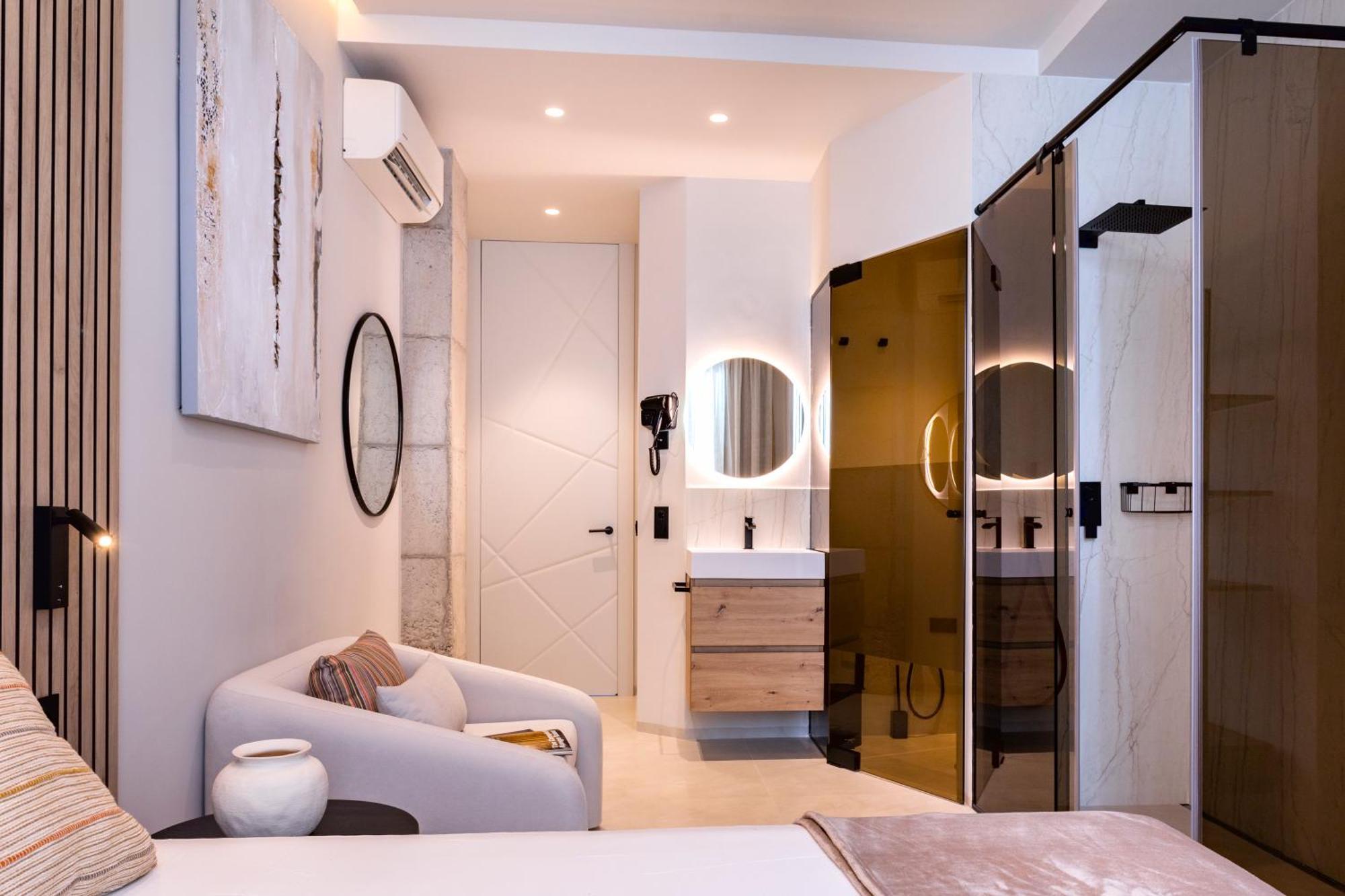 Apartmán Magnificent Renovated 2bd 2bth Duplex With Backyard - Centre *